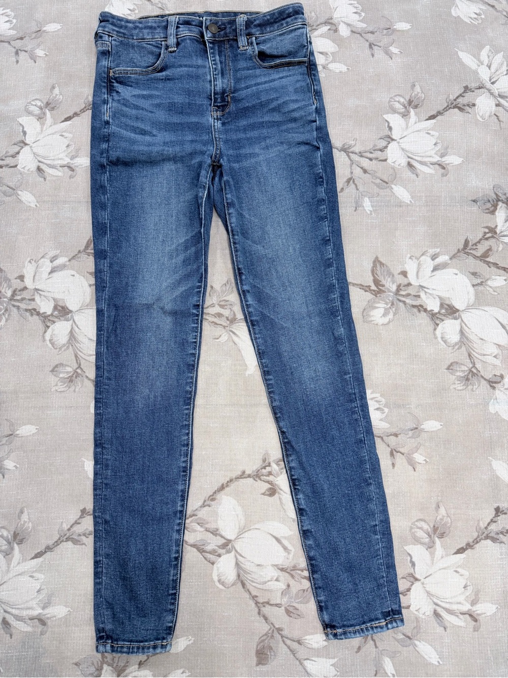 American Eagle Super Hi-Rise Jegging Jeans 4 Regular Next Level Stretch